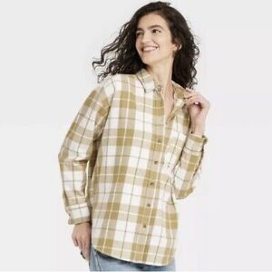 Universal Thread Oversized Flannel Button Down Top Green Plaid M
